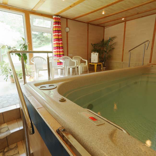 Krytý bazén a sauna – chata Sport Rusava